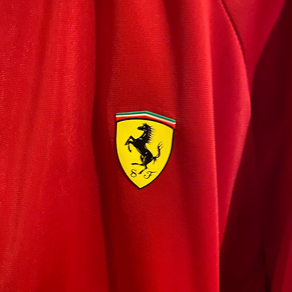 Ferrari - Picture 2 of 6